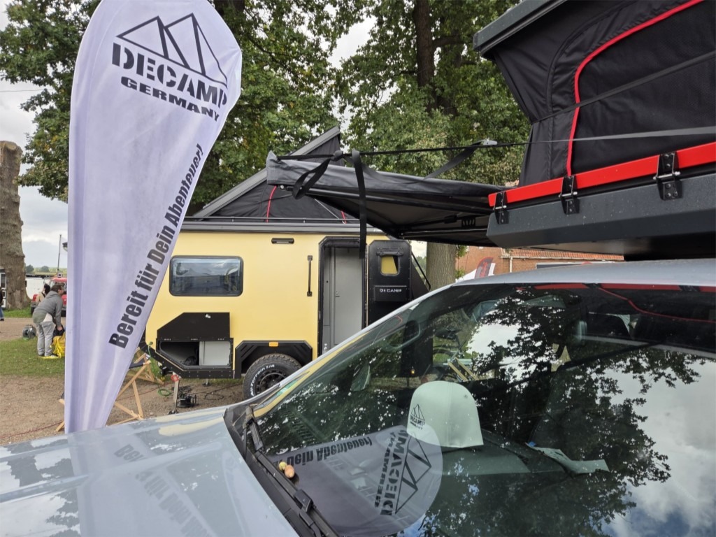 Decamp Germany Ford Ranger mit Absetzkabine